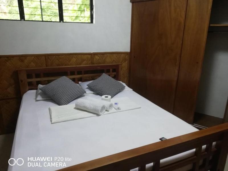 Villa De Pico Highland Beach Resort Puerto Galera Dış mekan fotoğraf