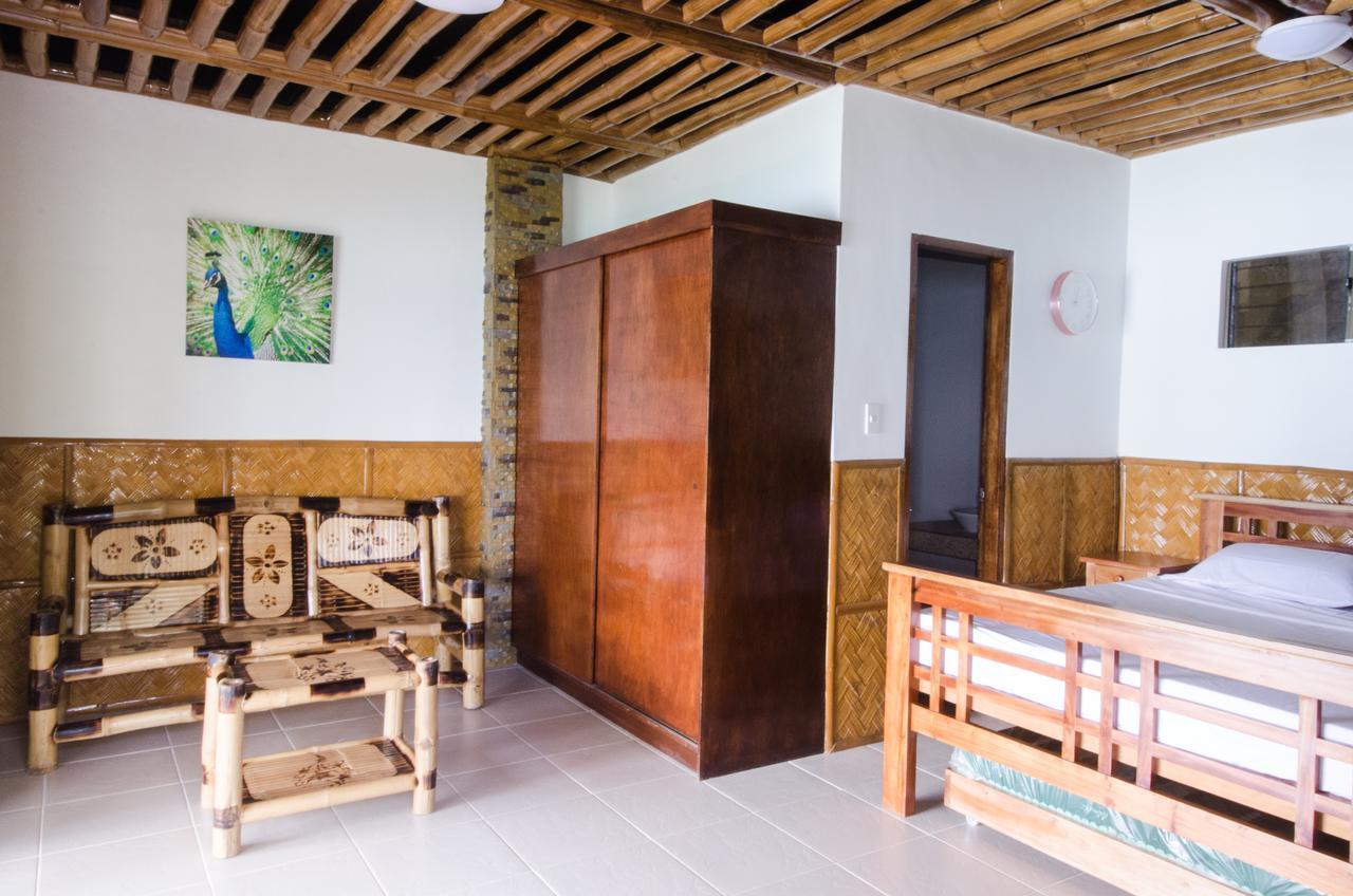 Villa De Pico Highland Beach Resort Puerto Galera Dış mekan fotoğraf