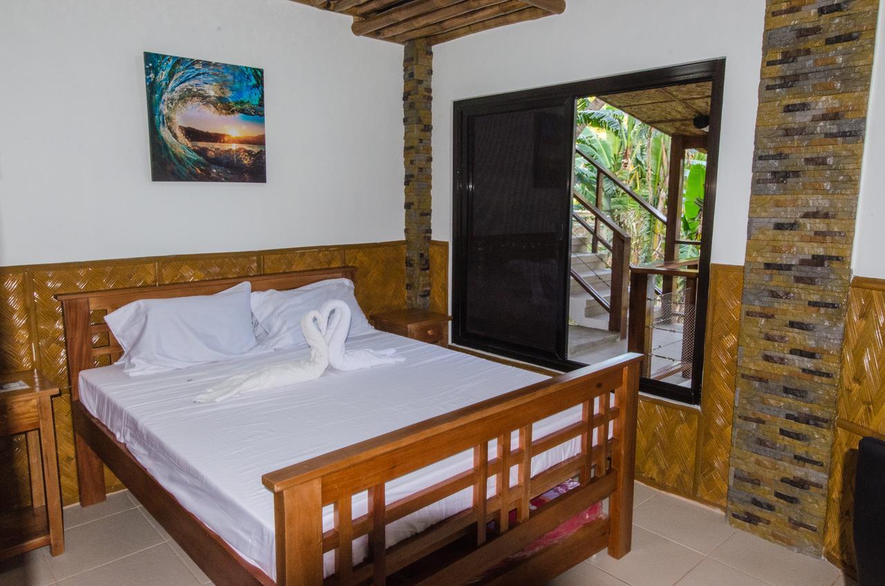 Villa De Pico Highland Beach Resort Puerto Galera Dış mekan fotoğraf